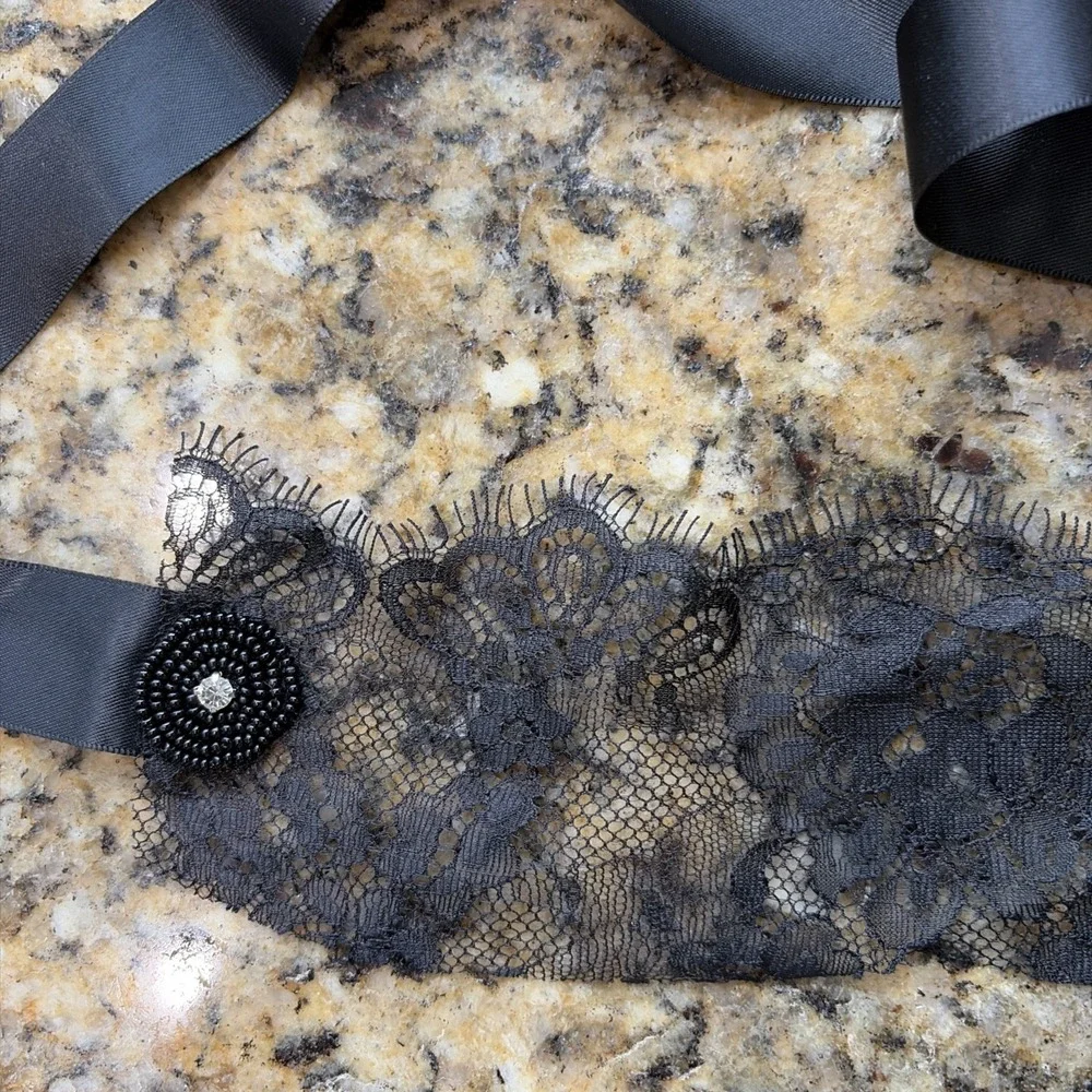 Dita von Teese Classic Black Lace Satin‎ Ribbon Beaded Embellishment Eye Mask